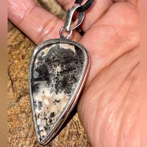 Dendritic Agate Pendant 2 1/4” - Picture 7 of 11